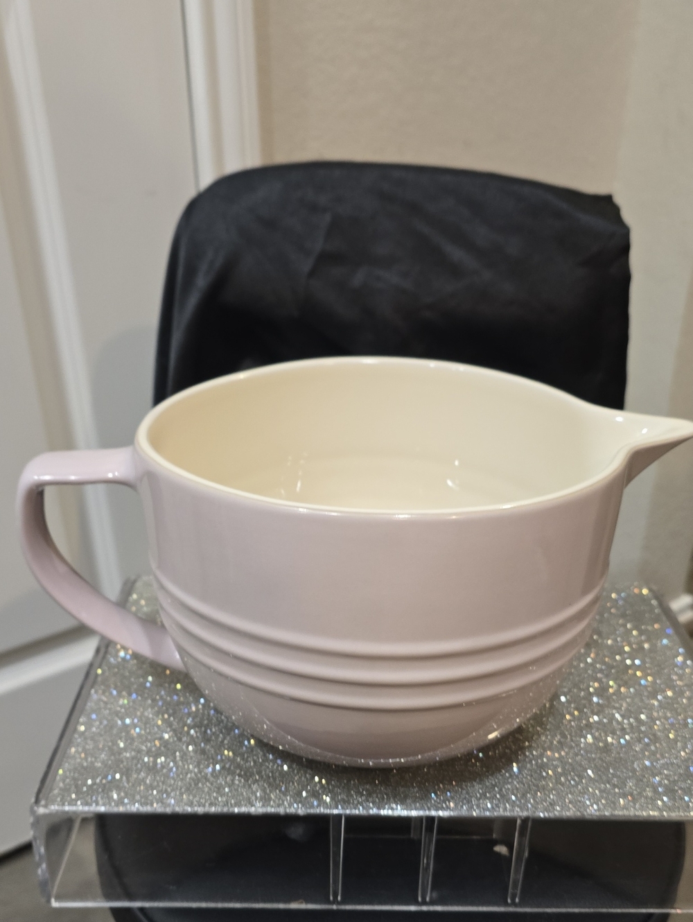 Le Creuset 3.4QT Signature Batter Bowl- Shallot - Picture 7 of 10